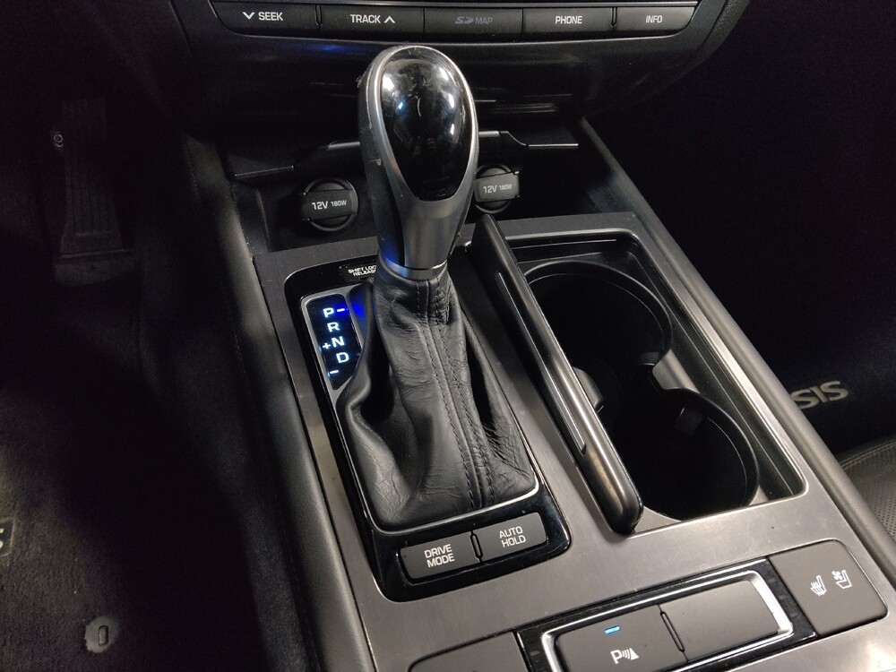 2015 Hyundai Genesis in Marietta, GA 30062 - 18093496 26