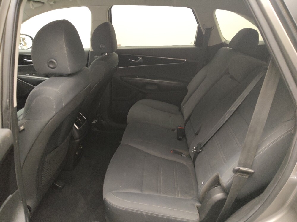 2019 Kia Sorento in Tulsa, OK 74145 - 18093511 18