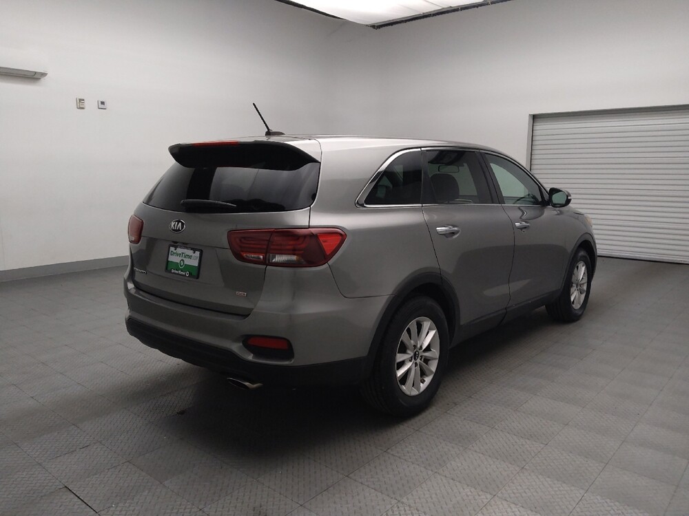 2019 Kia Sorento in Tulsa, OK 74145 - 18093511 9