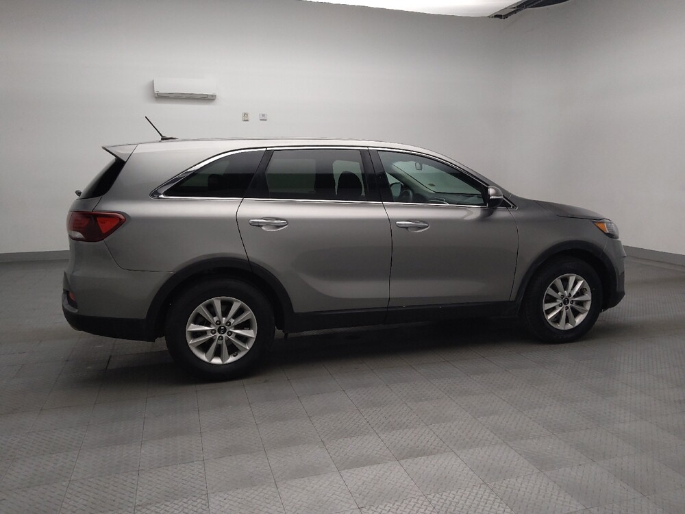 2019 Kia Sorento in Tulsa, OK 74145 - 18093511 10