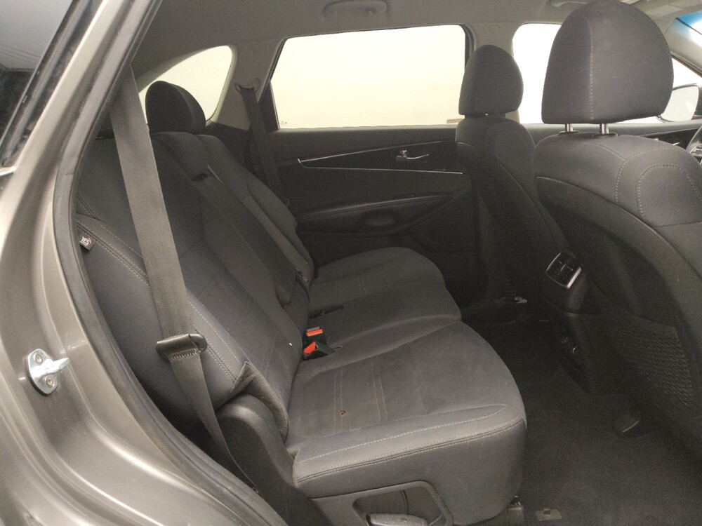 2019 Kia Sorento in Tulsa, OK 74145 - 18093511 19