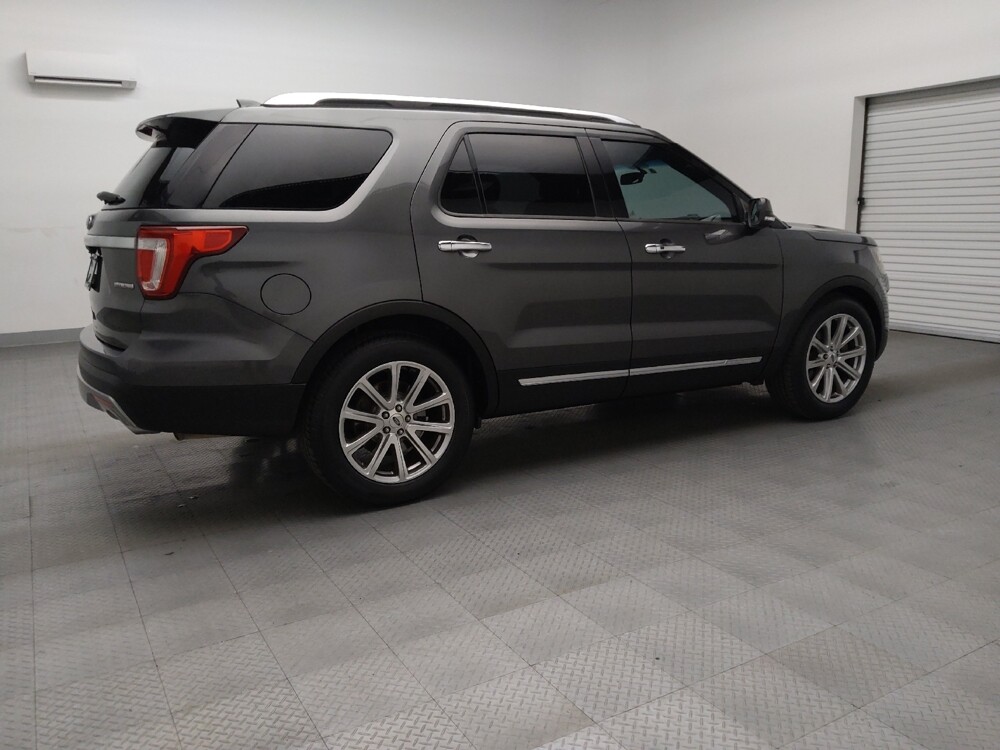 2016 Ford Explorer in Tulsa, OK 74145 - 18093516 10