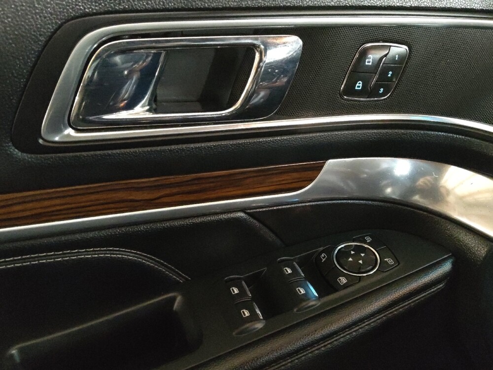 2016 Ford Explorer in Tulsa, OK 74145 - 18093516 27