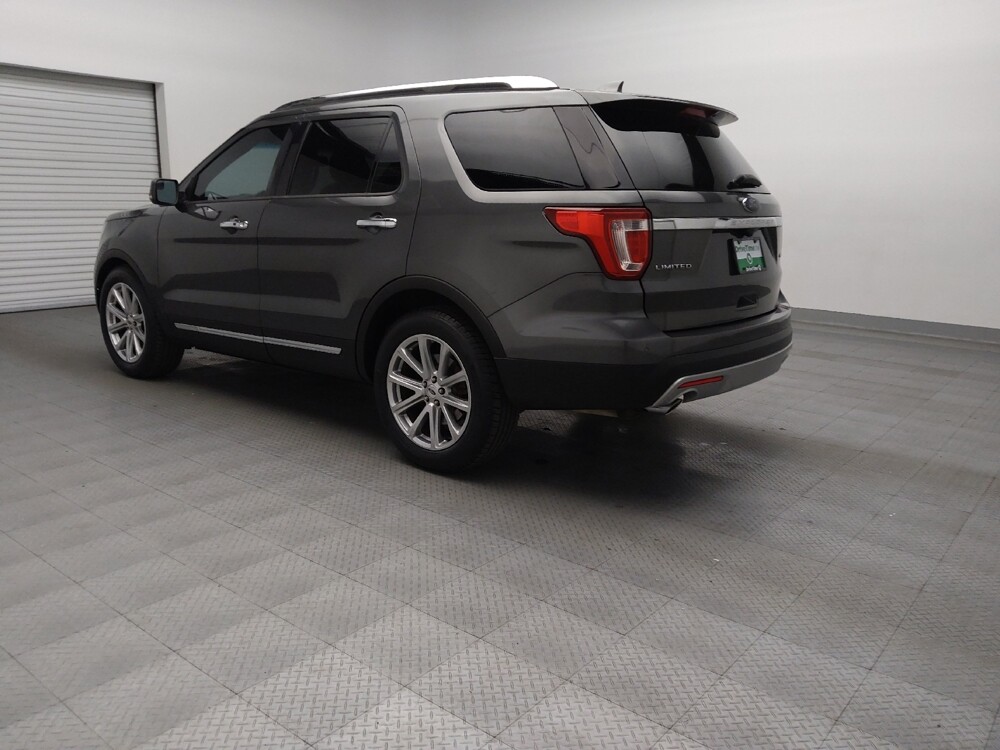 2016 Ford Explorer in Tulsa, OK 74145 - 18093516 5