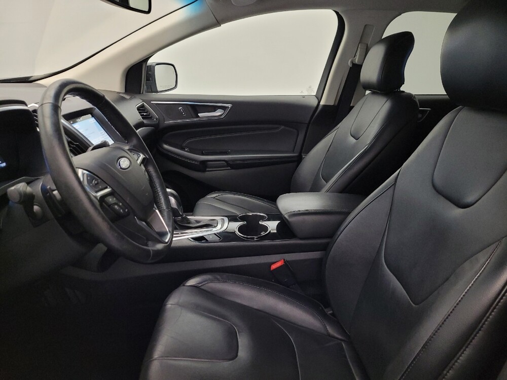 2017 Ford Edge in Glendale, AZ 85301 - 18093523 17