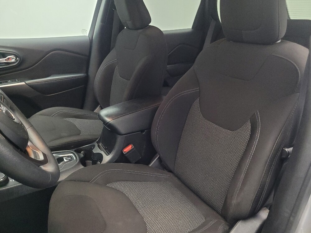 2019 Jeep Cherokee in Conyers, GA 30094 - 18093529 17