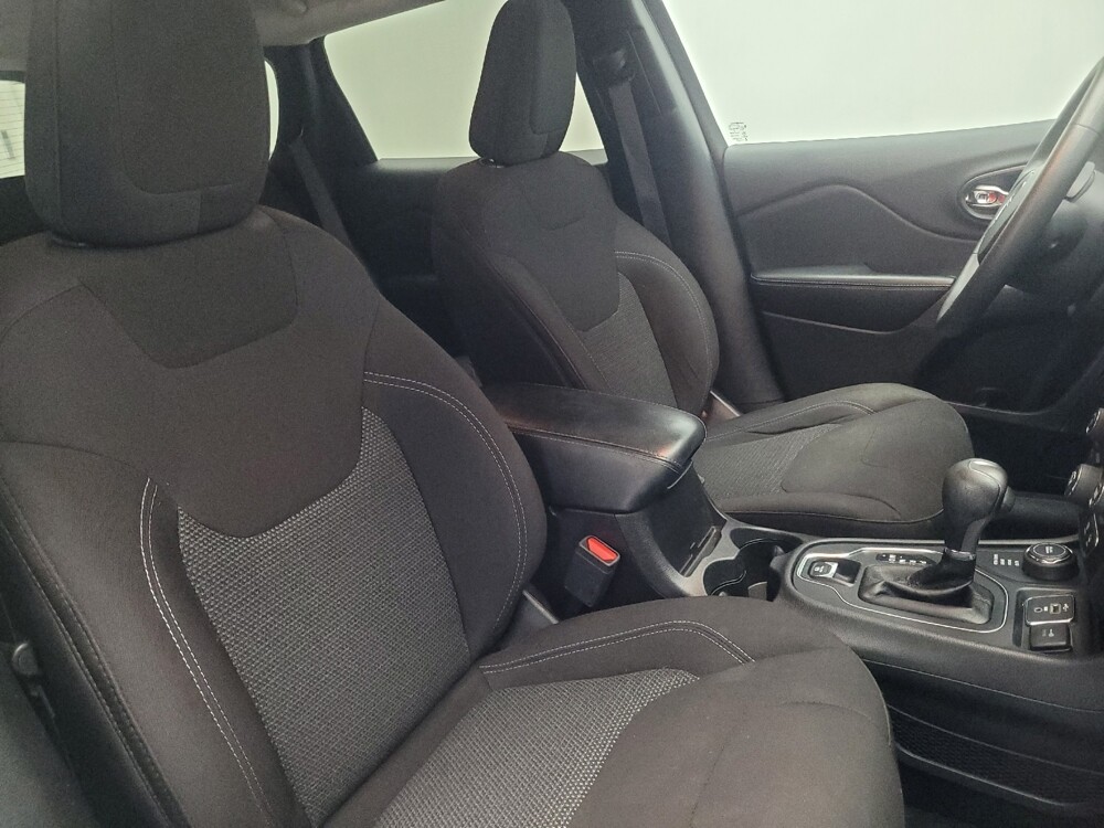 2019 Jeep Cherokee in Conyers, GA 30094 - 18093529 21