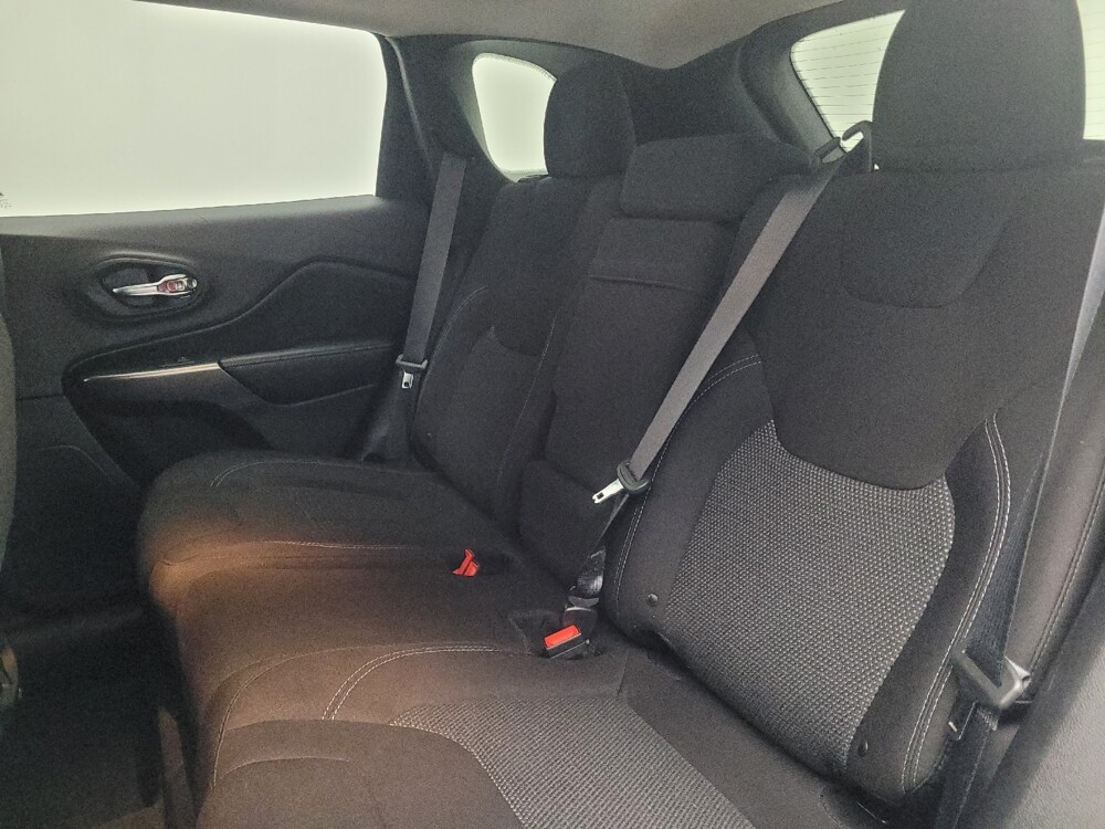 2019 Jeep Cherokee in Conyers, GA 30094 - 18093529 18