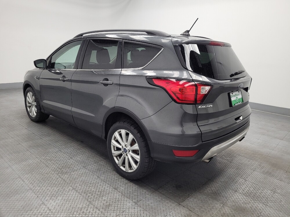 2019 Ford Escape in Las Vegas, NV 89102 - 18093534 3
