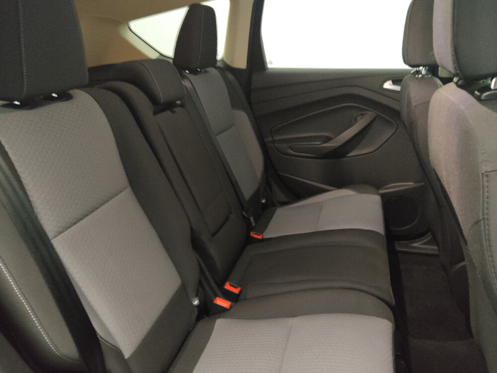 2017 Ford Escape in Jacksonville, FL 32210 - 18093537 19