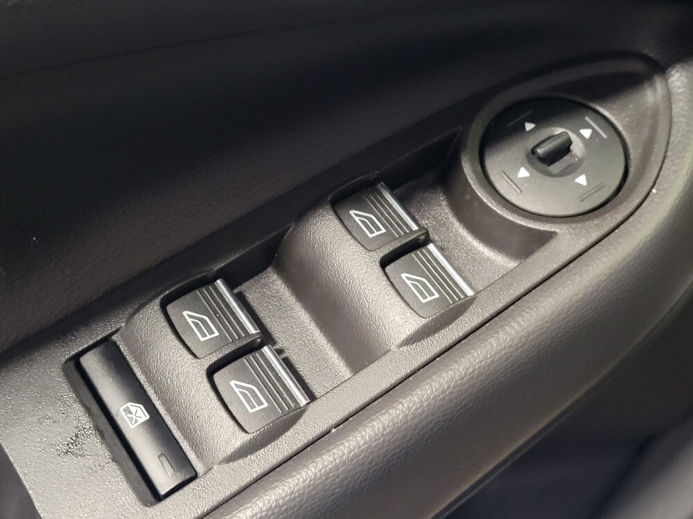 2017 Ford Escape in Jacksonville, FL 32210 - 18093537 27