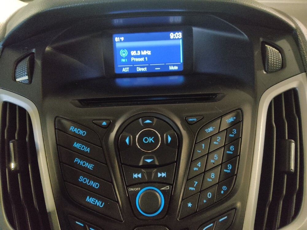 2014 Ford Focus in Charleston, SC 29414 - 18093541 25