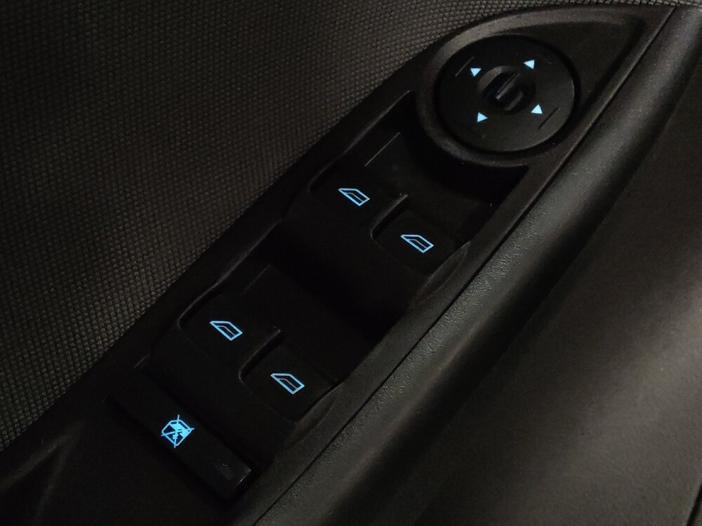 2014 Ford Focus in Charleston, SC 29414 - 18093541 27