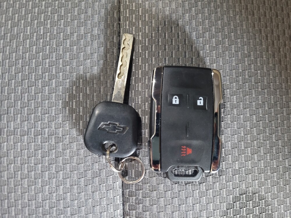 2018 Chevrolet Silverado 1500 in Jacksonville, FL 32225 - 18093543 32