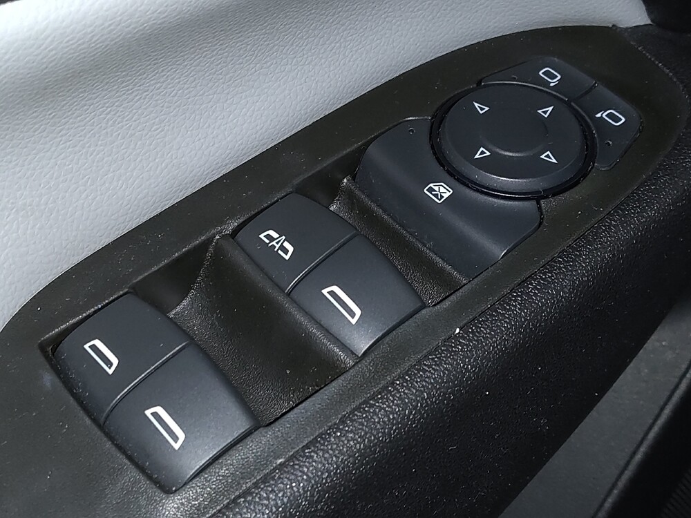 2020 Chevrolet Equinox in West Palm Beach, FL 33409 - 18093544 27