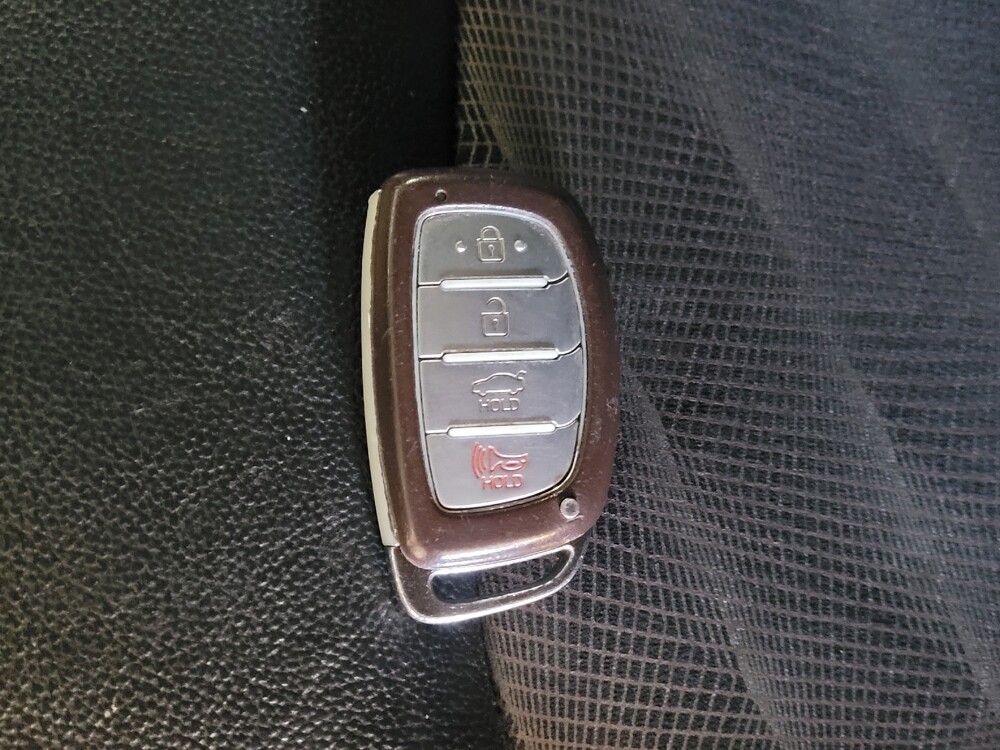 2017 Hyundai Sonata in Miami, FL 33157 - 18093546 32