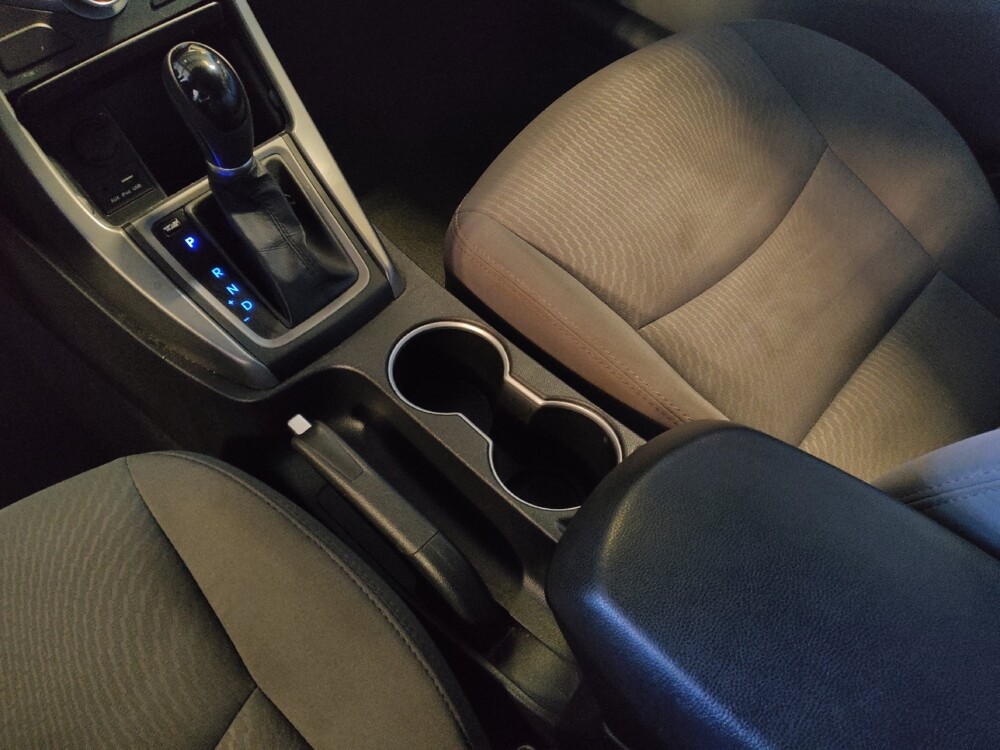 2014 Hyundai Elantra in West Palm Beach, FL 33409 - 18093547 26