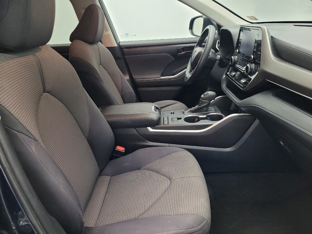 2022 Toyota Highlander in Jacksonville, FL 32225 - 18093557 21