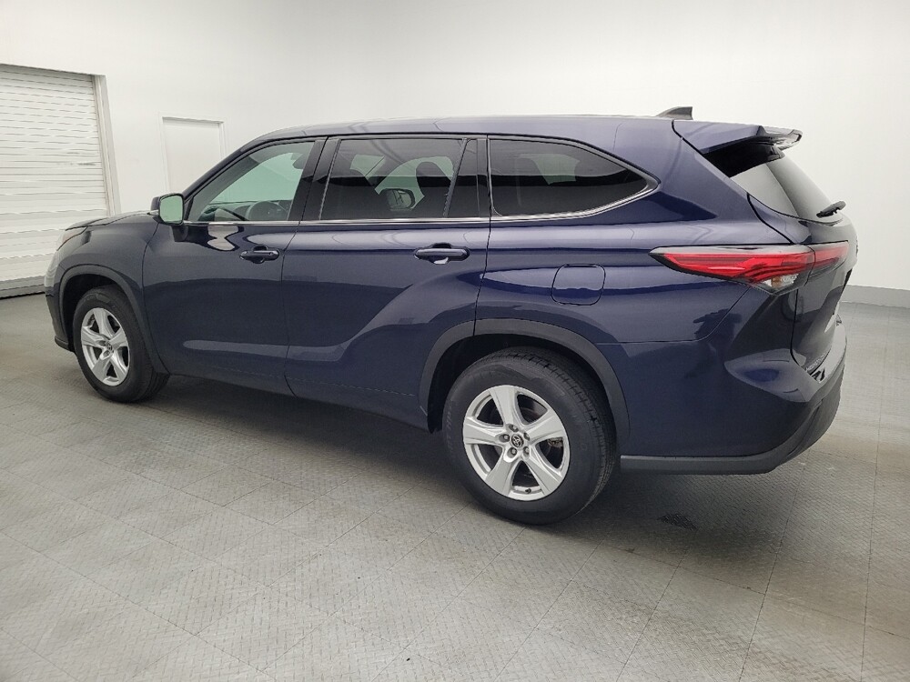 2022 Toyota Highlander in Jacksonville, FL 32225 - 18093557 3