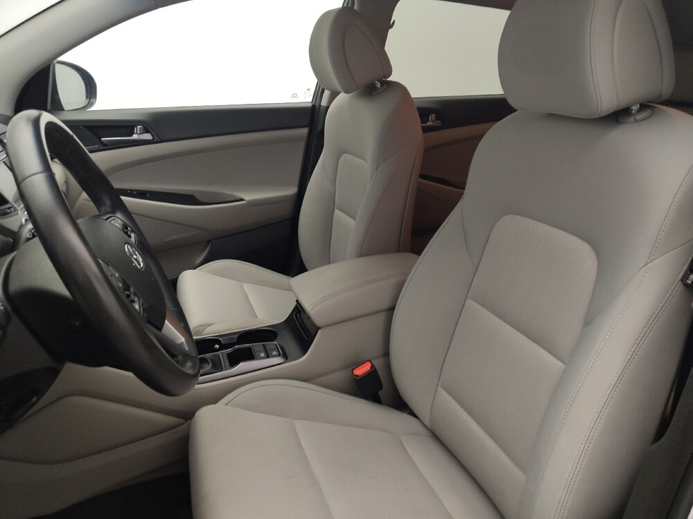 2017 Hyundai Tucson in Jacksonville, FL 32225 - 18093560 17