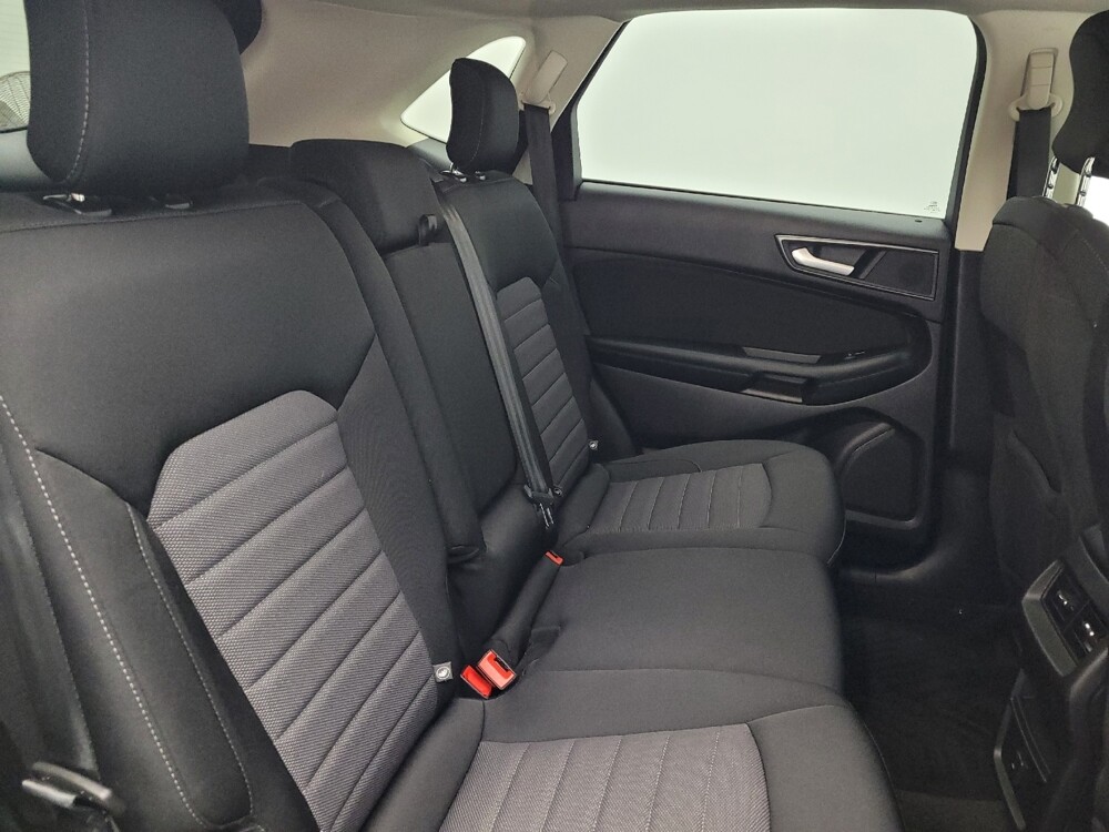 2018 Ford Edge in Greensboro, NC 27407 - 18093566 19