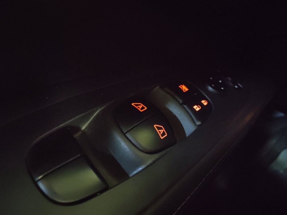 2018 Nissan Pathfinder in Greenville, SC 29607 - 18093571 27