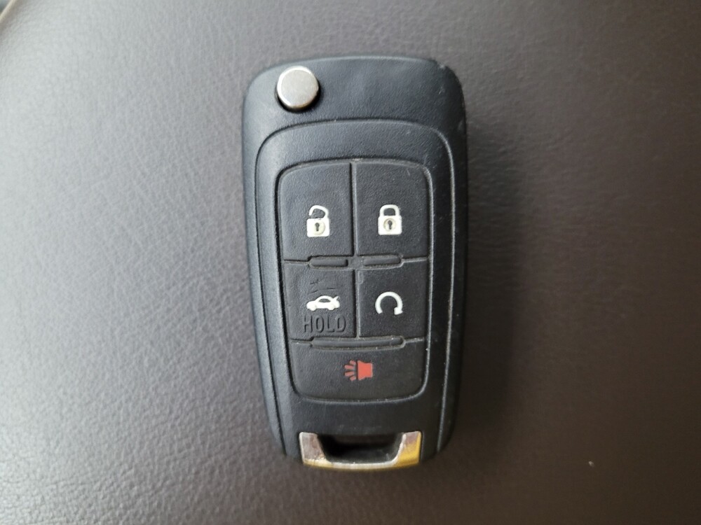 2016 Chevrolet Malibu in Charleston, SC 29414 - 18093572 32