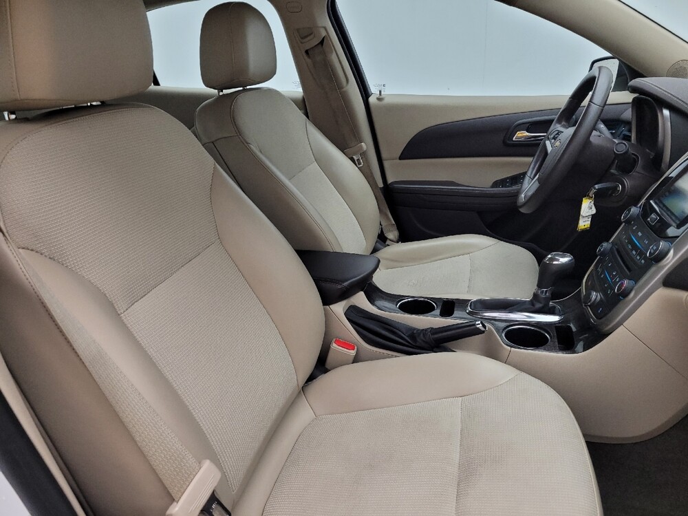 2016 Chevrolet Malibu in Charleston, SC 29414 - 18093572 21