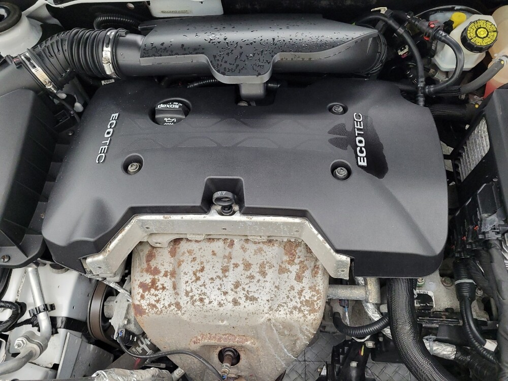 2016 Chevrolet Malibu in Charleston, SC 29414 - 18093572 30