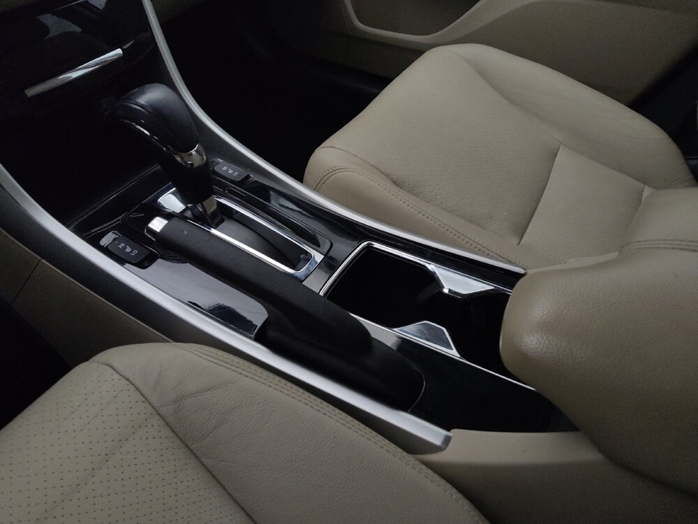 2017 Honda Accord in Lakewood, CO 80215 - 18093588 26