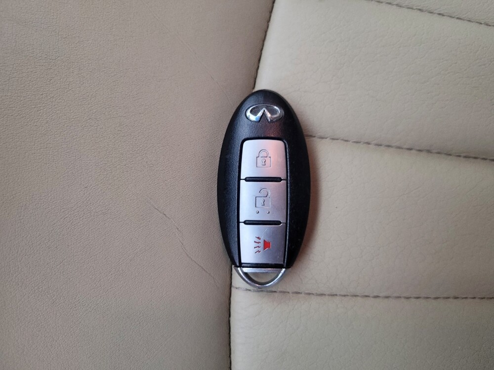 2016 INFINITI QX50 in Huntsville, AL 35816 - 18093596 32