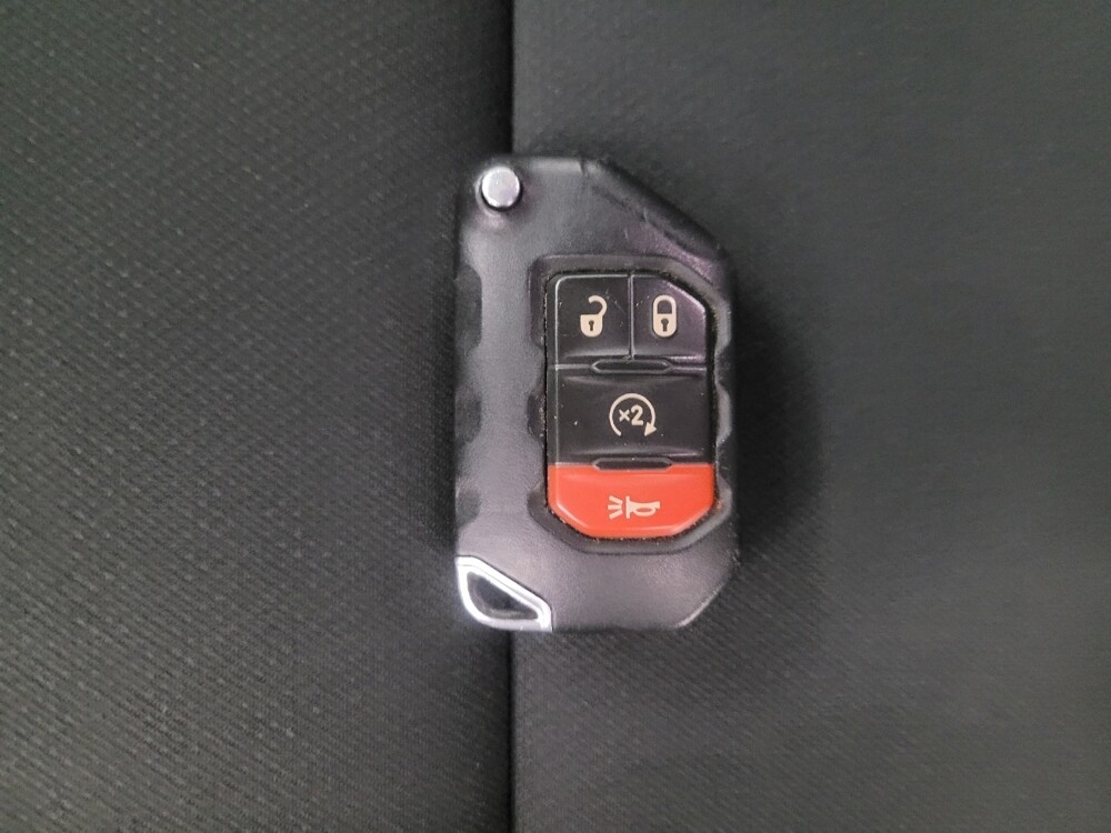 2018 Jeep Wrangler in Madison, TN 37115 - 18093605 32