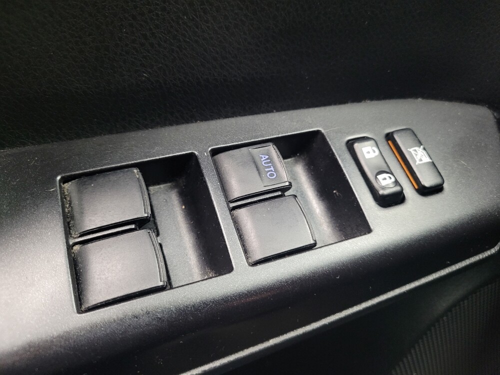 2017 Toyota RAV4 in Memphis, TN 38115 - 18093607 27