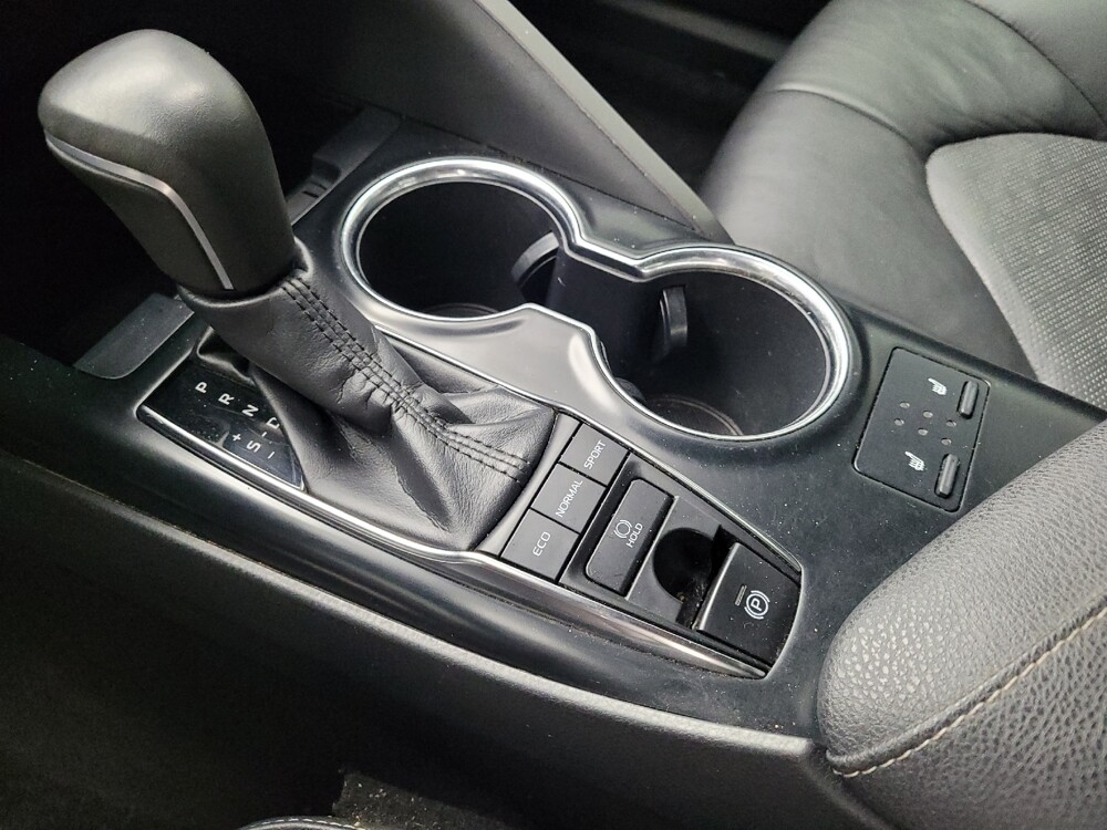 2019 Toyota Camry in Memphis, TN 38115 - 18093609 26