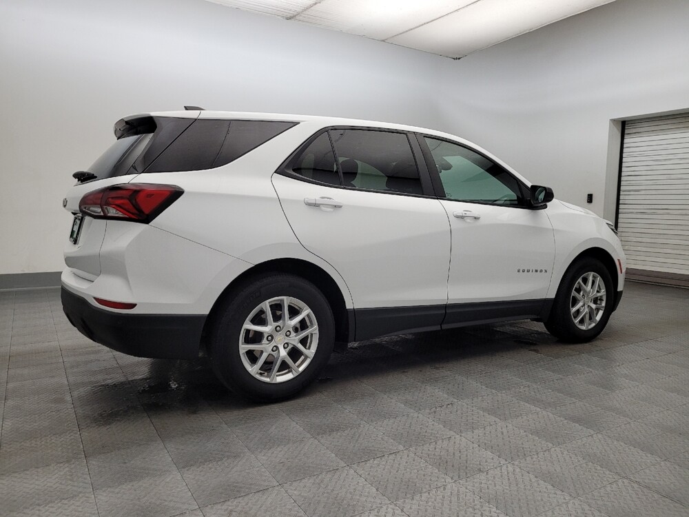 2022 Chevrolet Equinox in Glendale, AZ 85301 - 18093615 10