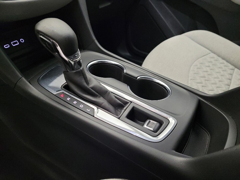 2022 Chevrolet Equinox in Glendale, AZ 85301 - 18093615 26