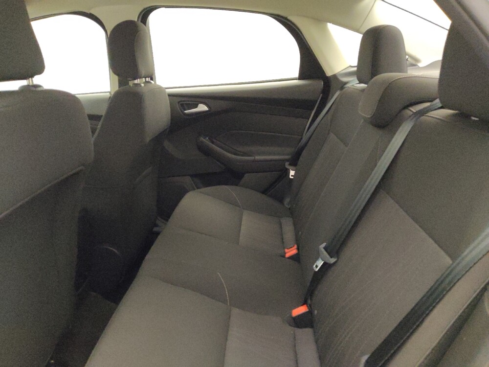 2018 Ford Focus in Glendale, AZ 85301 - 18093616 18