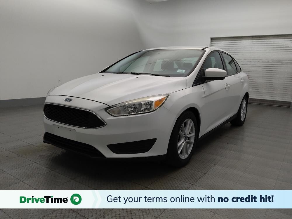 2018 Ford Focus in Glendale, AZ 85301 - 18093616