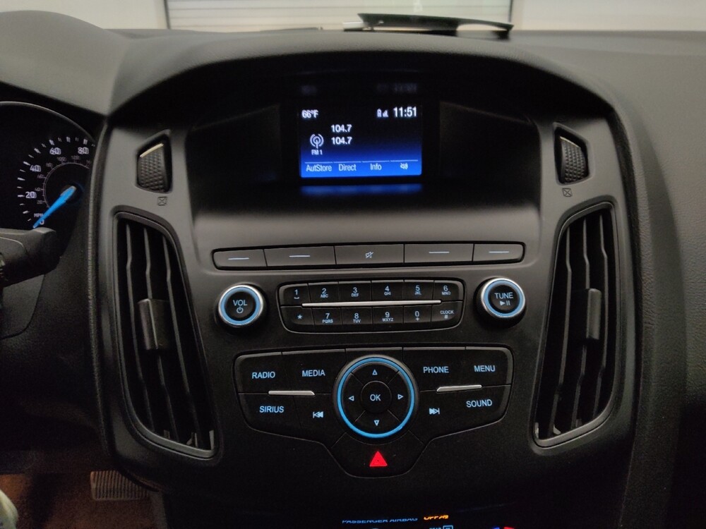 2018 Ford Focus in Glendale, AZ 85301 - 18093616 25