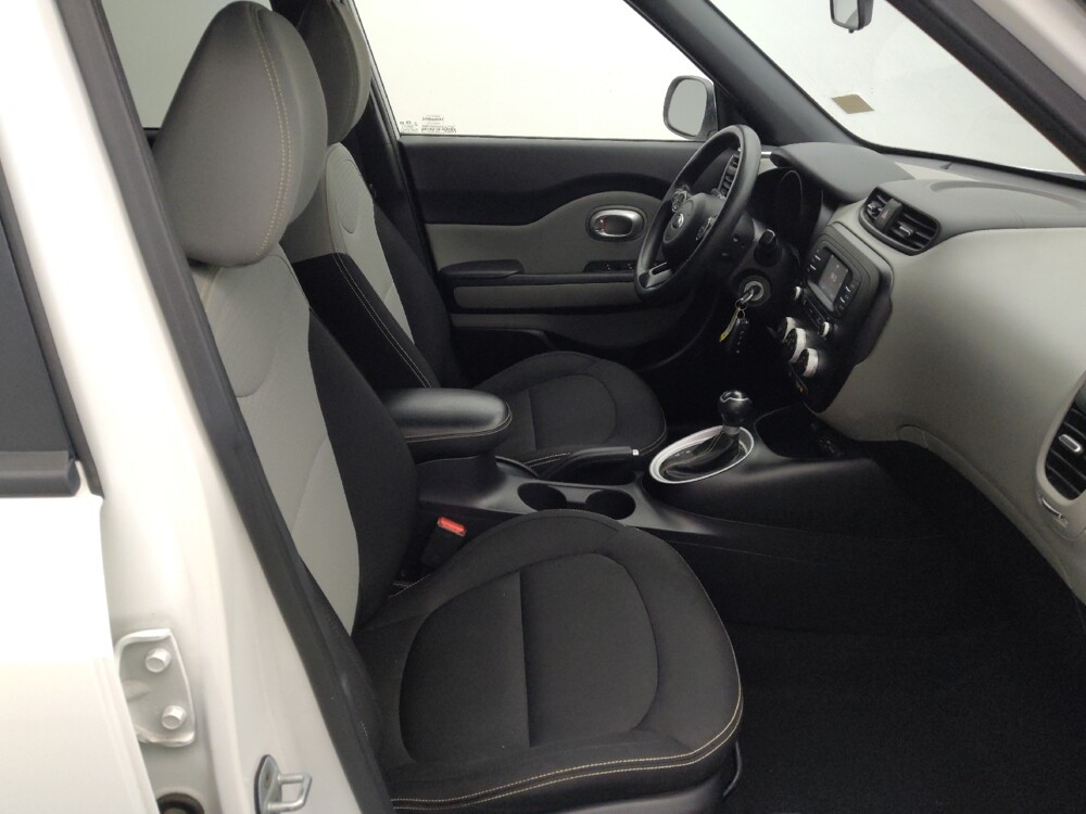 2016 Kia Soul in Live Oak, TX 78233 - 18093618 21
