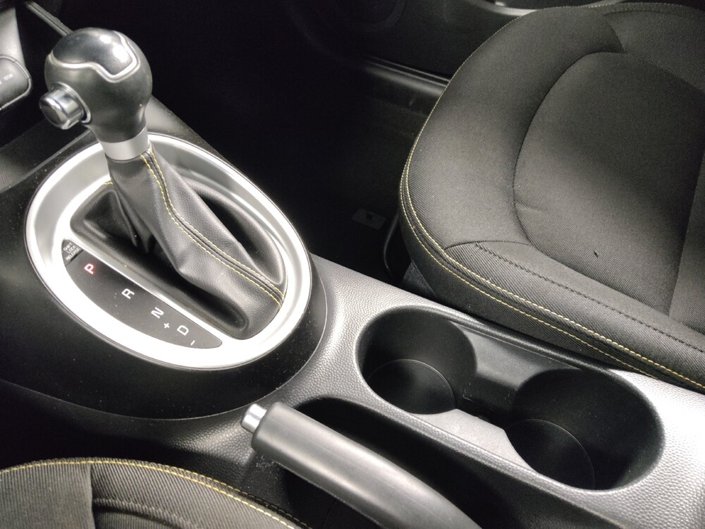 2016 Kia Soul in Live Oak, TX 78233 - 18093618 26