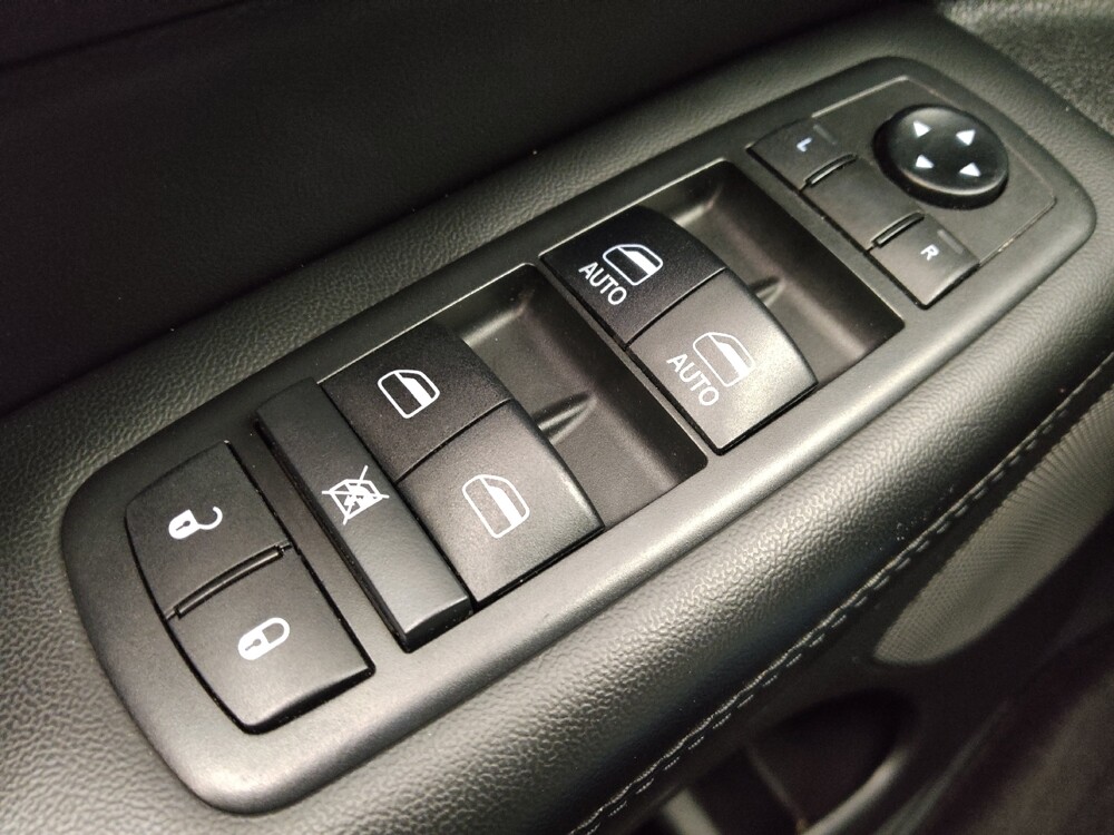 2019 Jeep Grand Cherokee in Houston, TX 77060 - 18093622 27