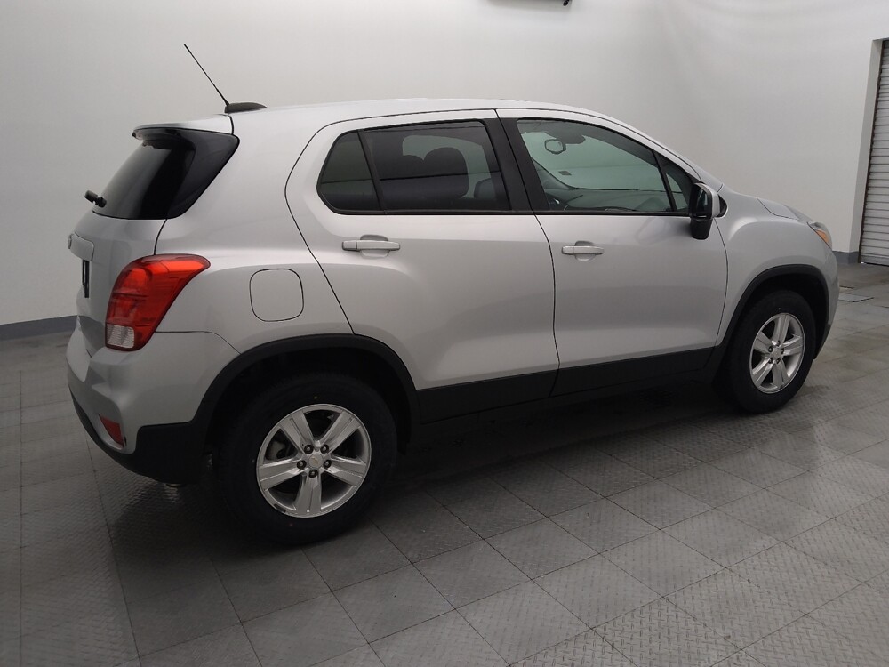 2022 Chevrolet Trax in Houston, TX 77060 - 18093623 10