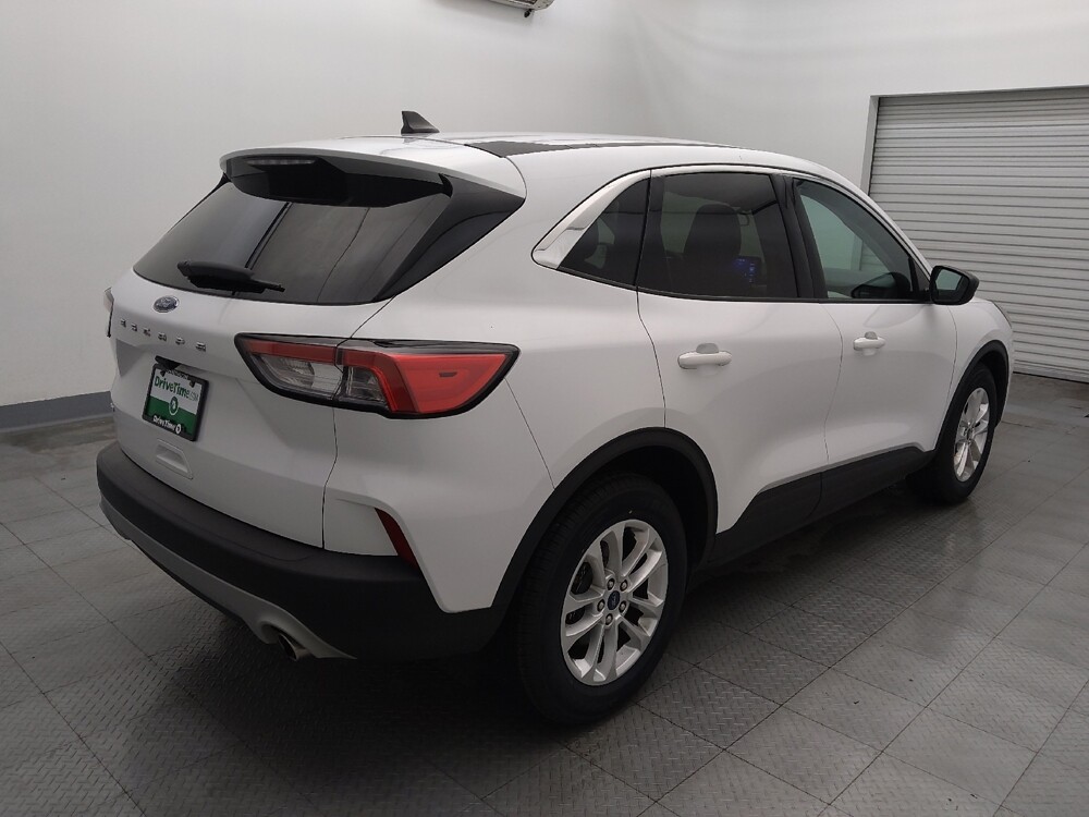 2022 Ford Escape in Houston, TX 77060 - 18093624 9