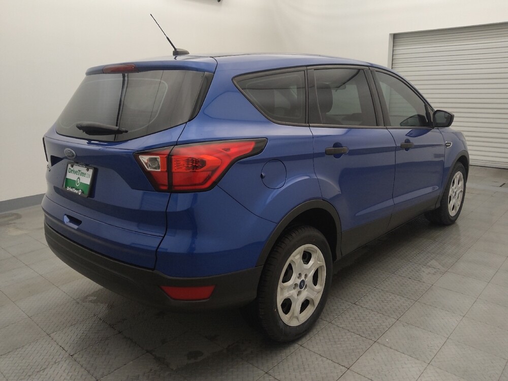2019 Ford Escape in Houston, TX 77060 - 18093625 9