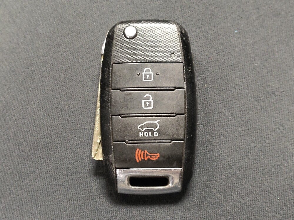 2016 Kia Sorento in Houston, TX 77060 - 18093626 32