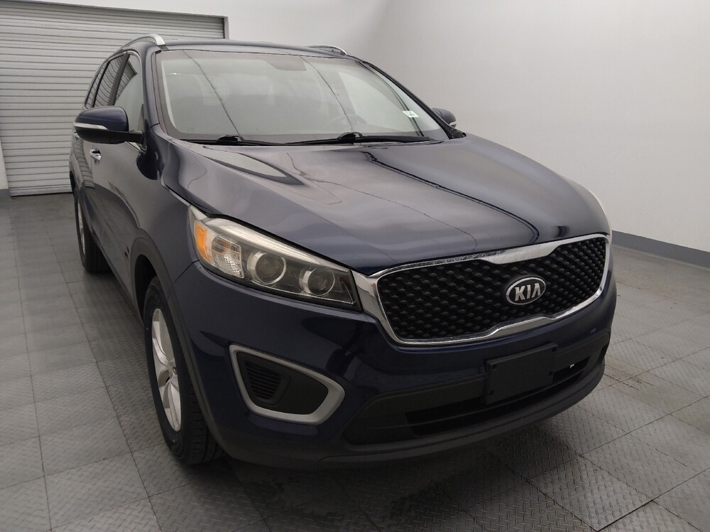 2016 Kia Sorento in Houston, TX 77060 - 18093626 14