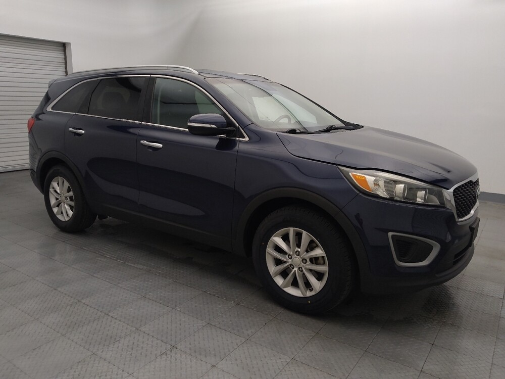 2016 Kia Sorento in Houston, TX 77060 - 18093626 11