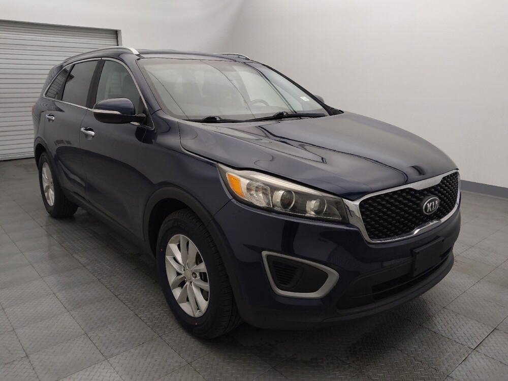 2016 Kia Sorento in Houston, TX 77060 - 18093626 13