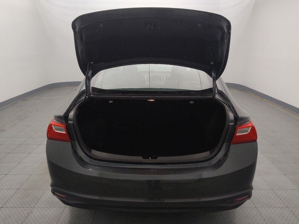 2016 Chevrolet Malibu in Houston, TX 77034 - 18093627 29